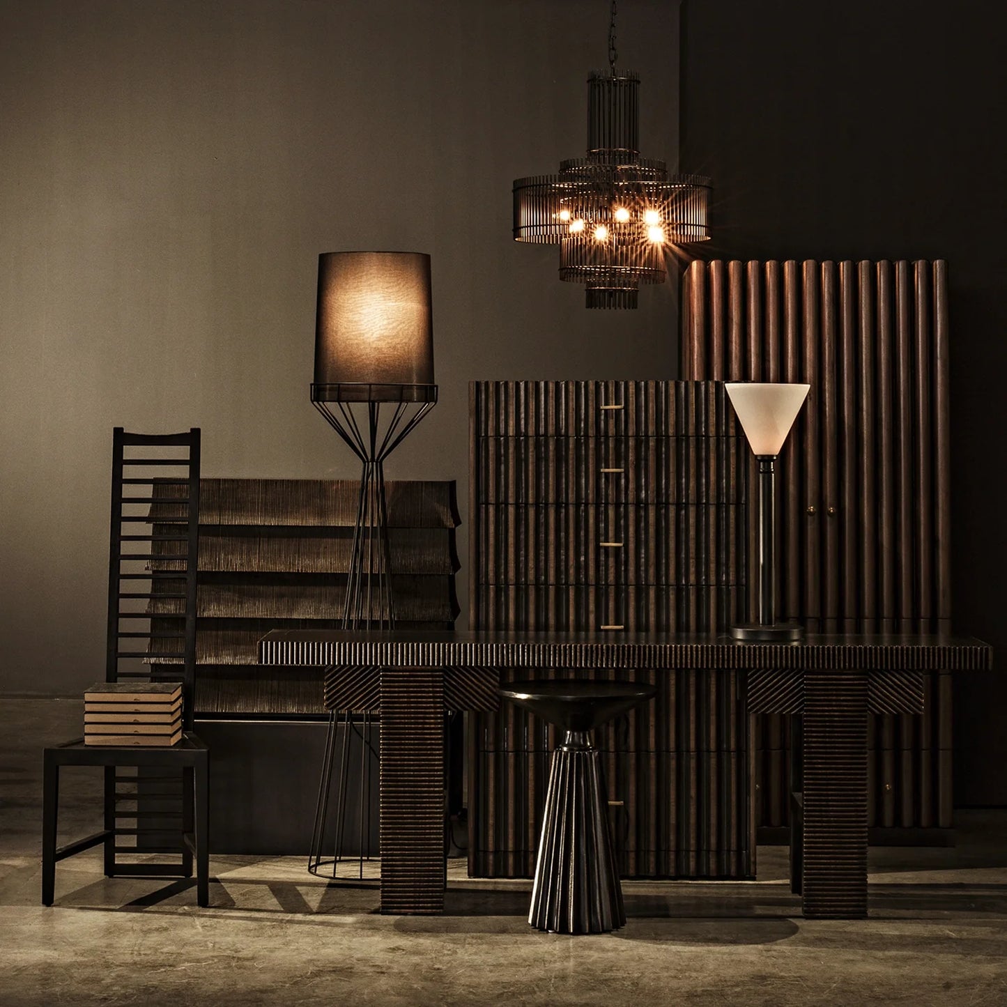 Cone Round Dining Table