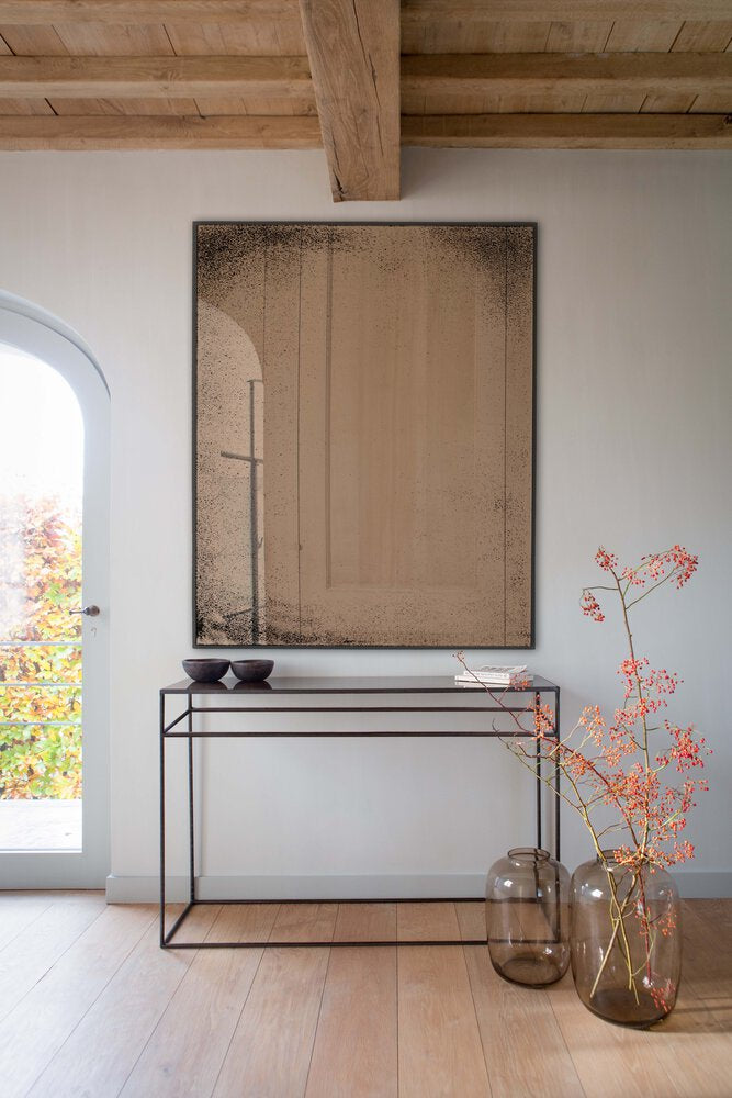 Aged console