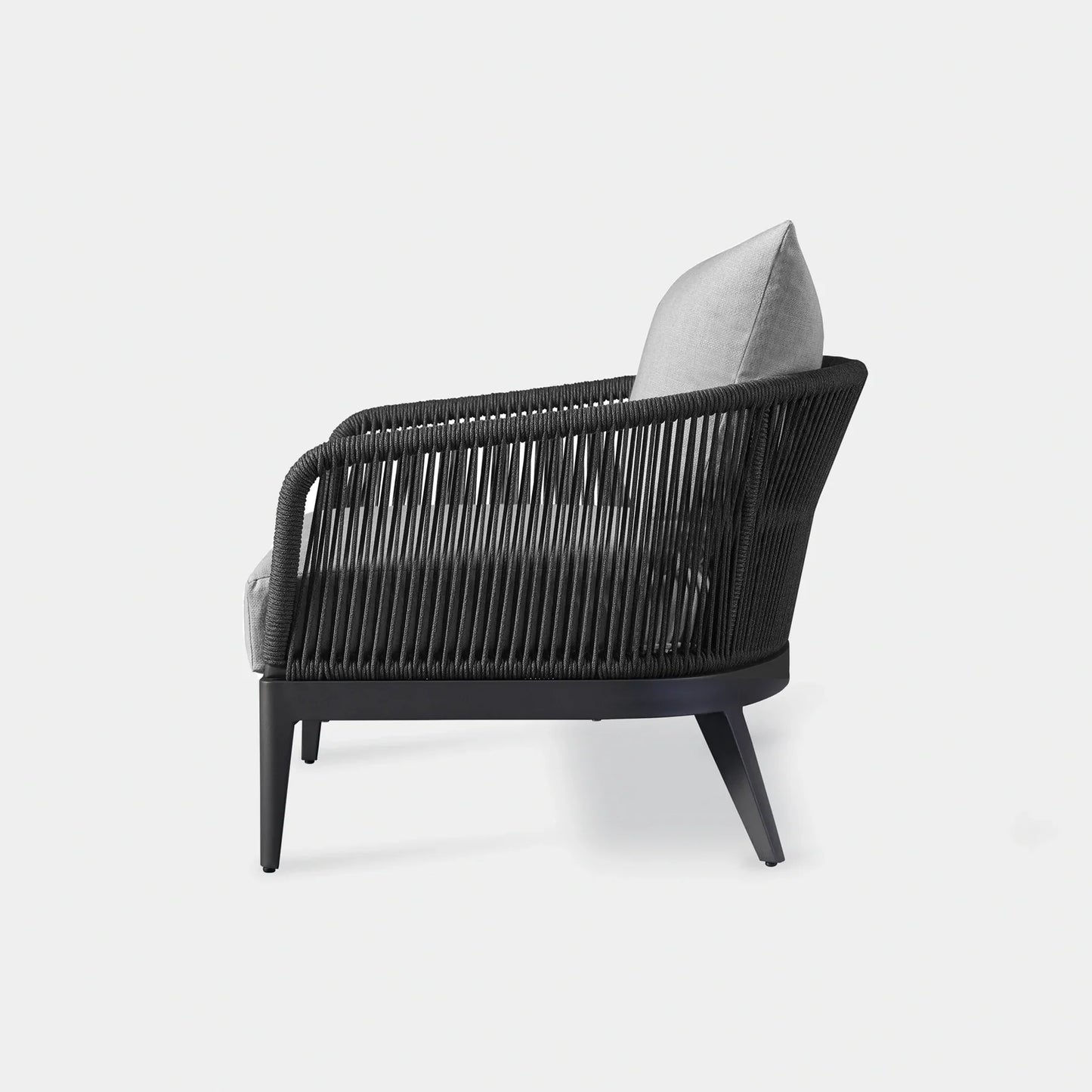 HAMILTON LOUNGE CHAIR