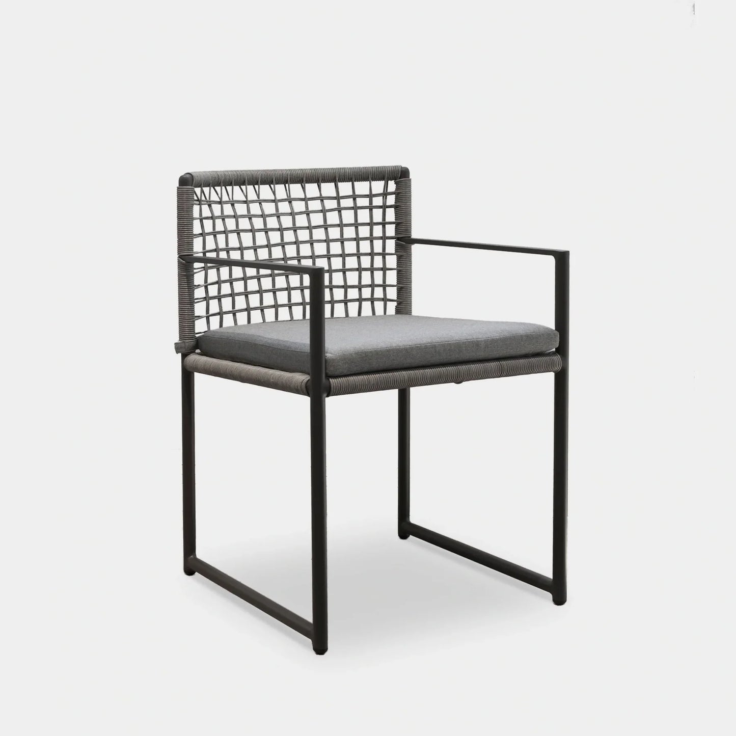 LOOP DINING CHAIR