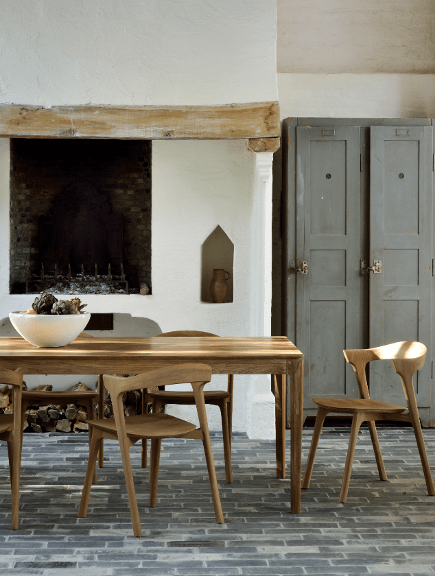 Bok extendable dining table