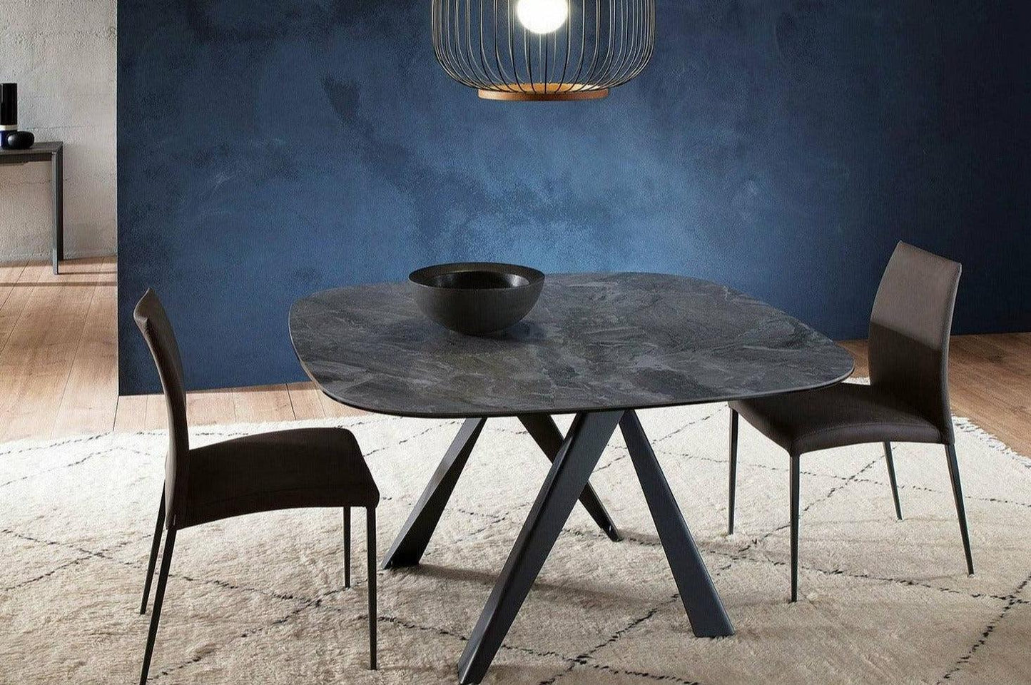 BOMBO EXTENDABLE KITCHEN TABLE