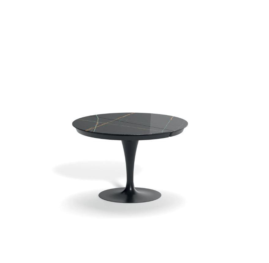 Eclipse Dining Table By Ozzio