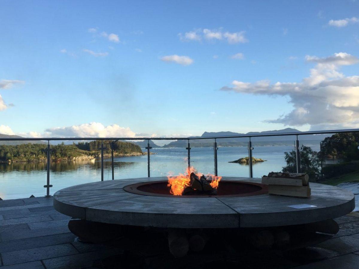 Ercole Concrete Fire Pit By