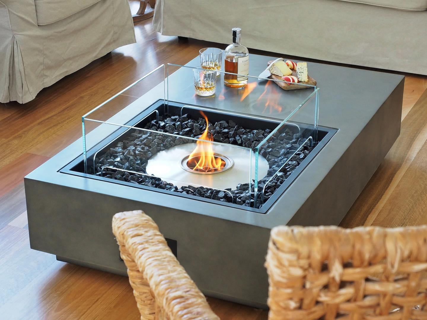 MANHATTAN 50 FIRE PIT TABLE