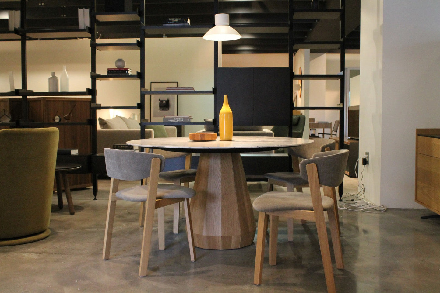 Memento Dining Table
