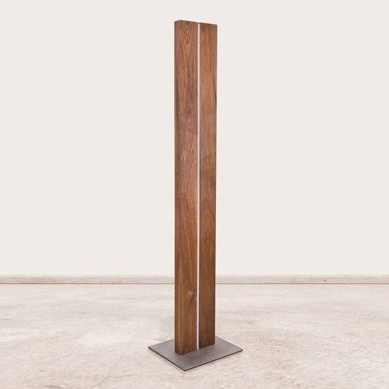 ONE FLOOR LAMP