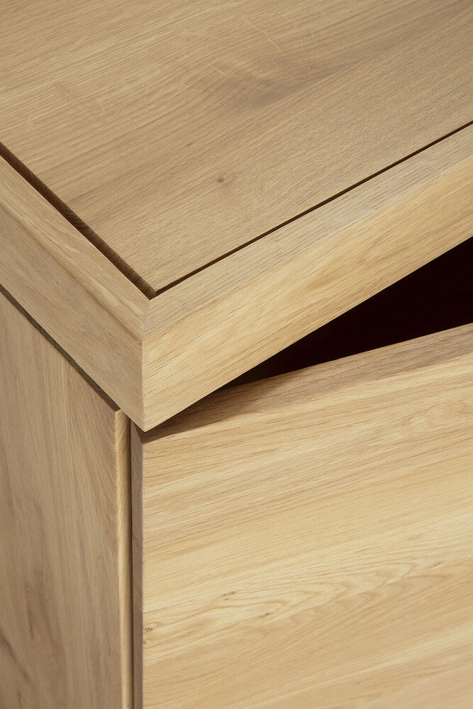 Burger sideboard
