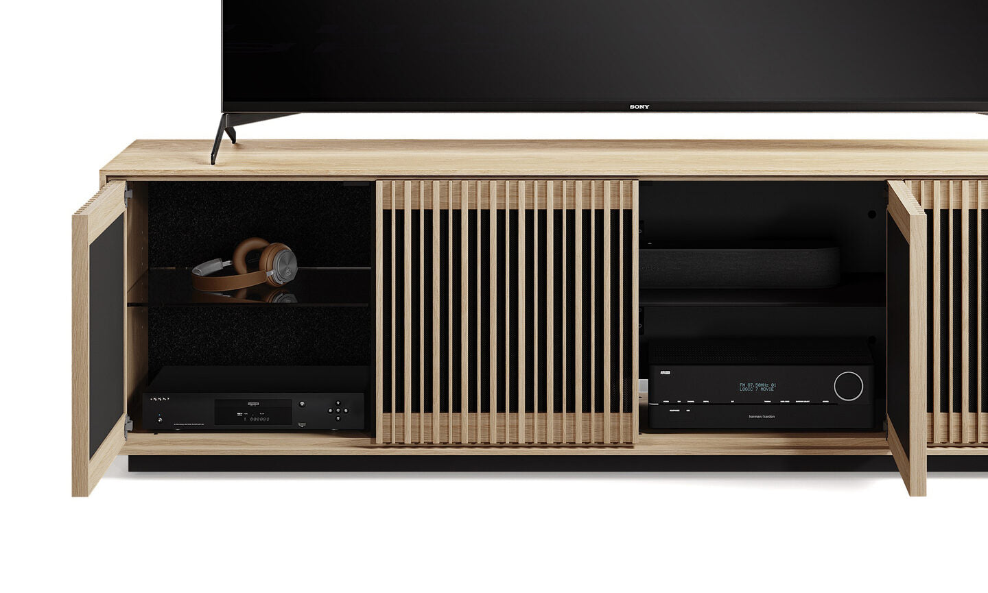 Profile™ 8479 Media Console