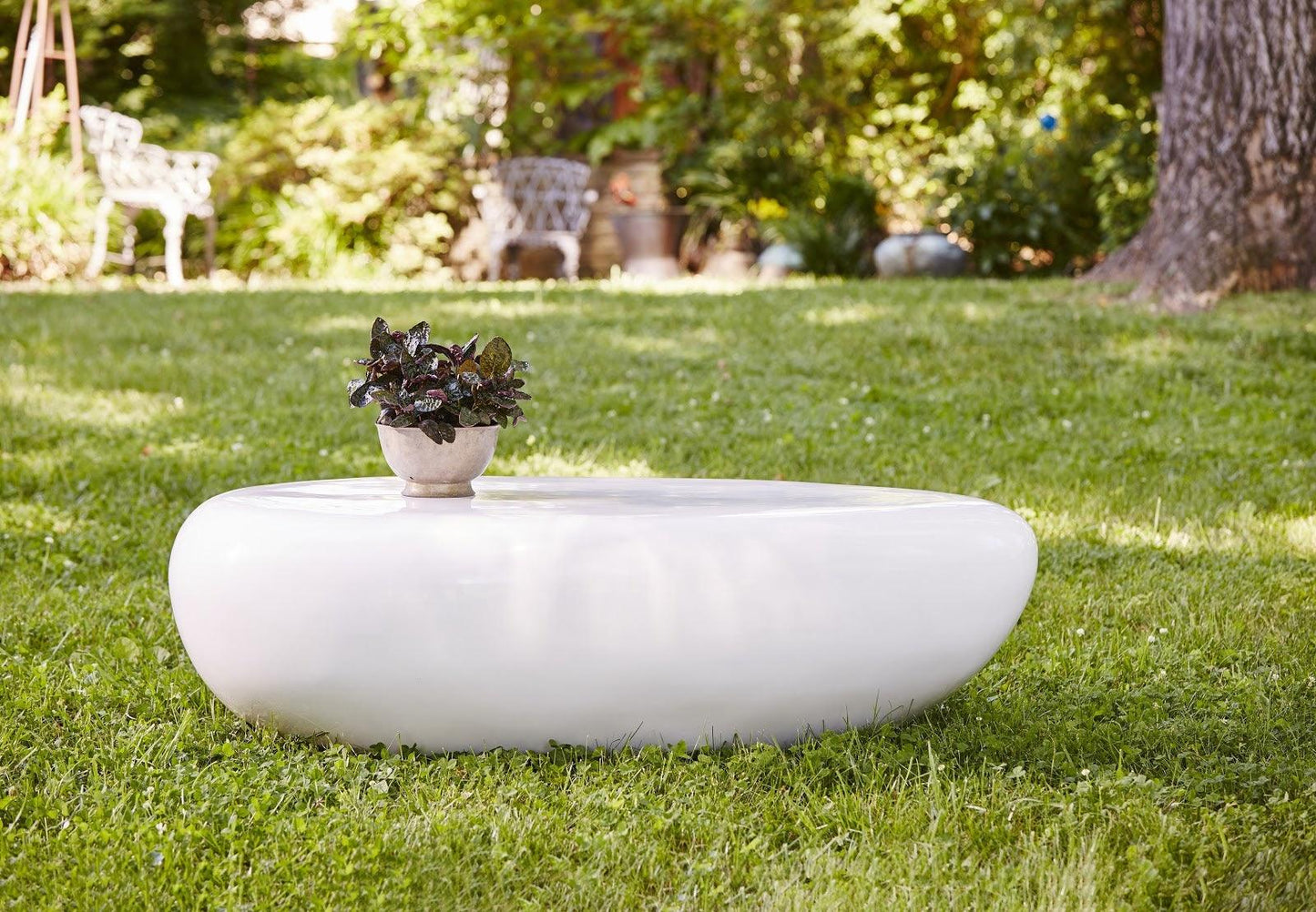 River Stone Coffee Table Gel Coat White