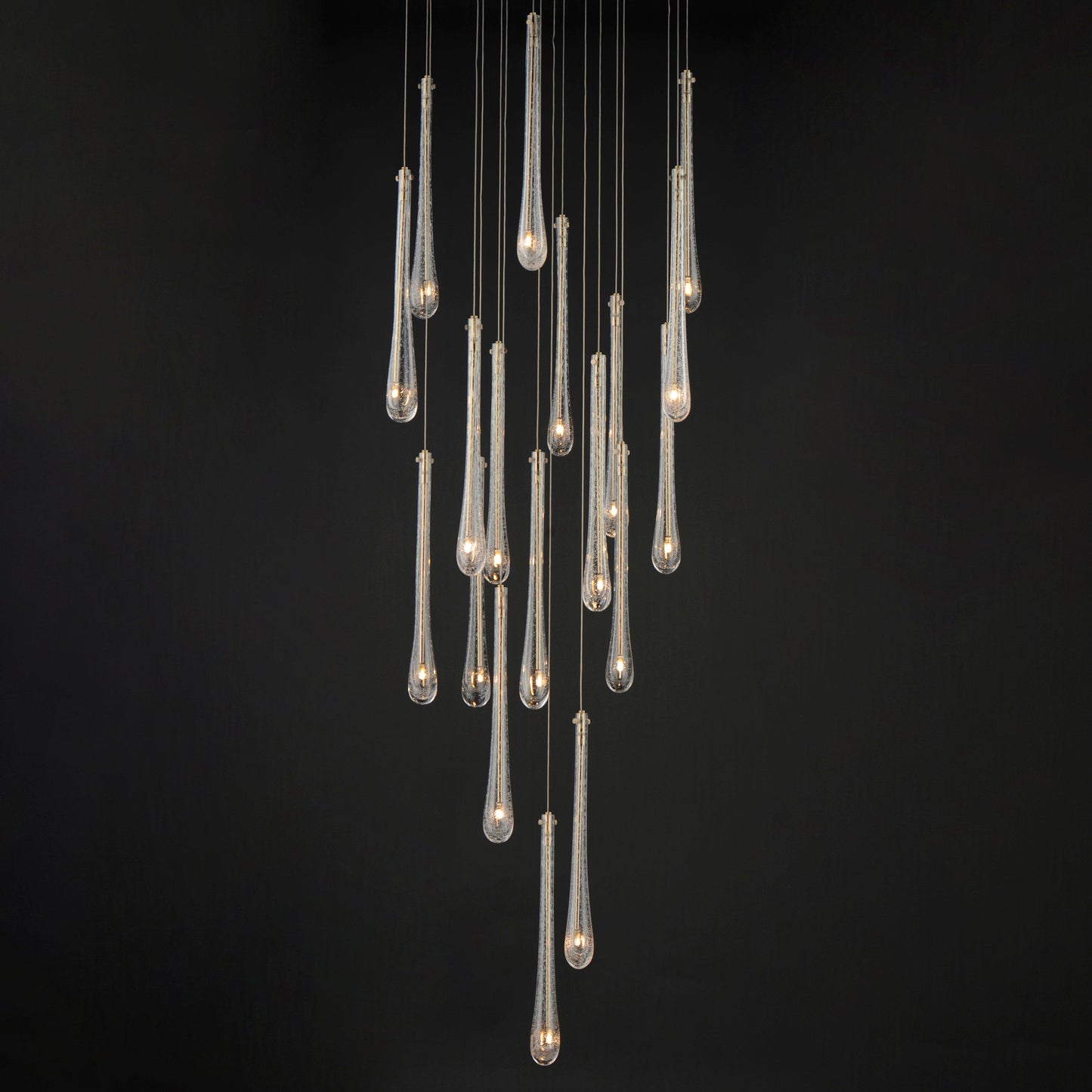 STILLO 18-LIGHT LED PENDANT