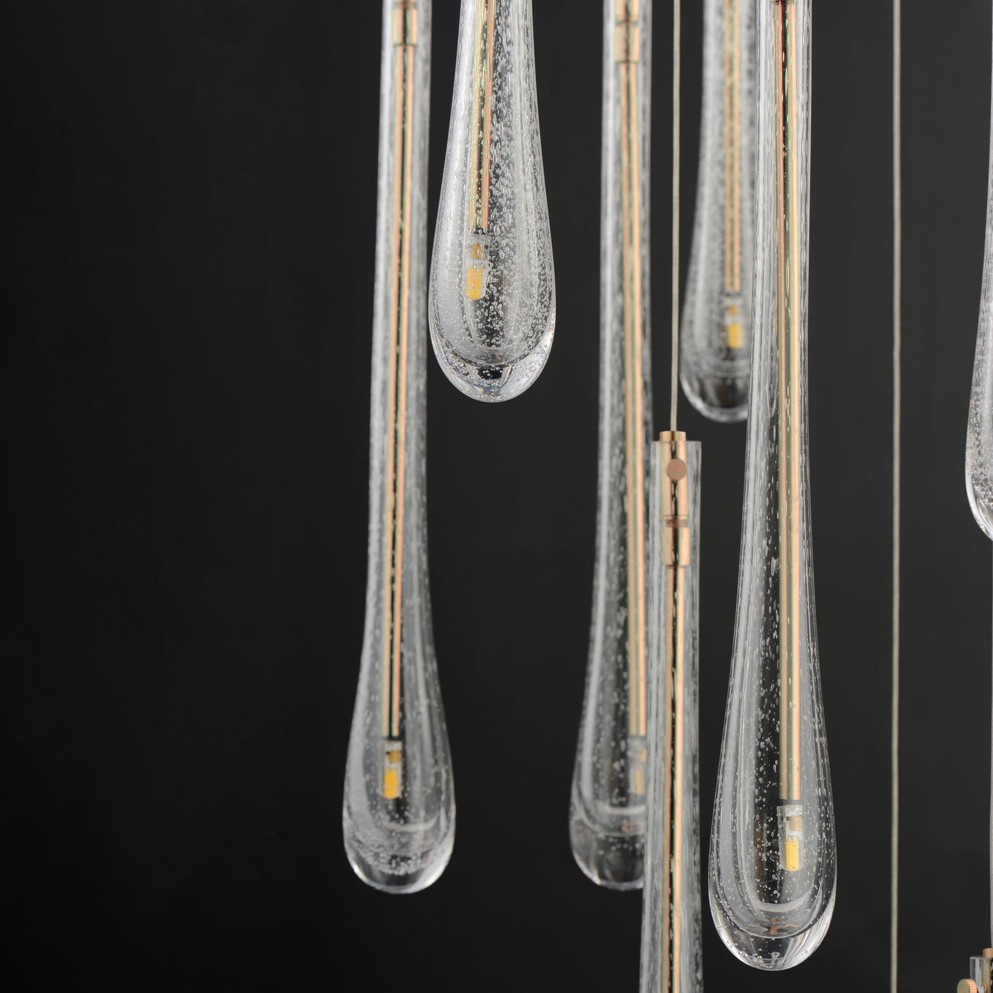 STILLO 18-LIGHT LED PENDANT