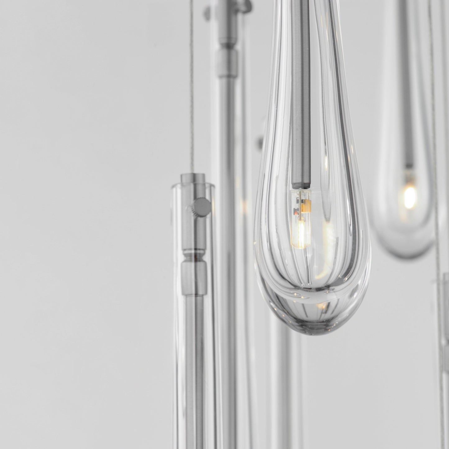 STILLO 18-LIGHT LED PENDANT