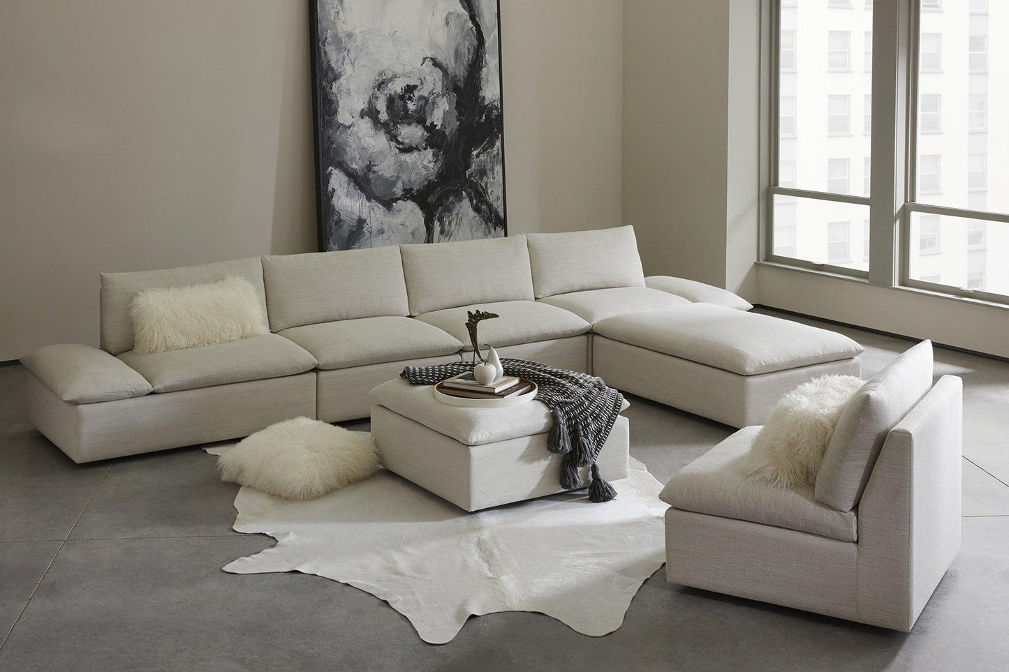 VERSA GRAND SECTIONAL - GREY