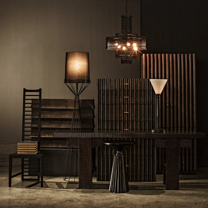 Resistance Round Dining Table