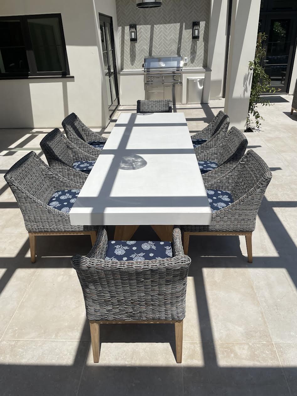 Clip Dining Table  Ivory White