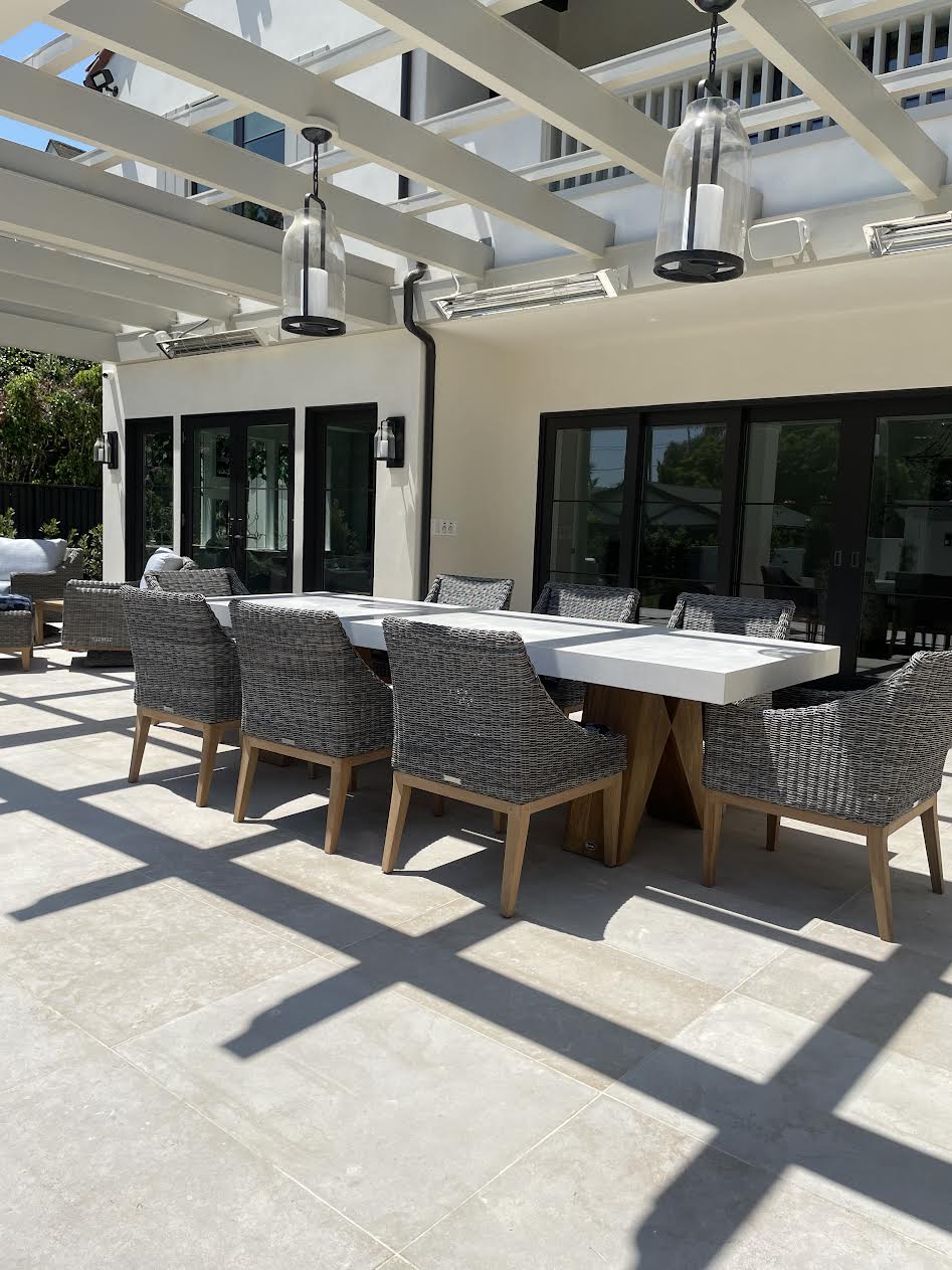 Clip Dining Table  Ivory White