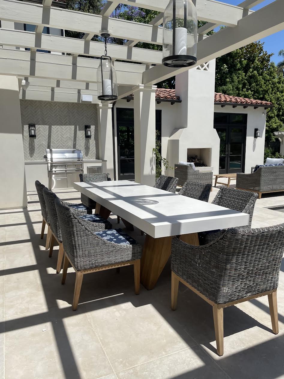 Clip Dining Table  Ivory White