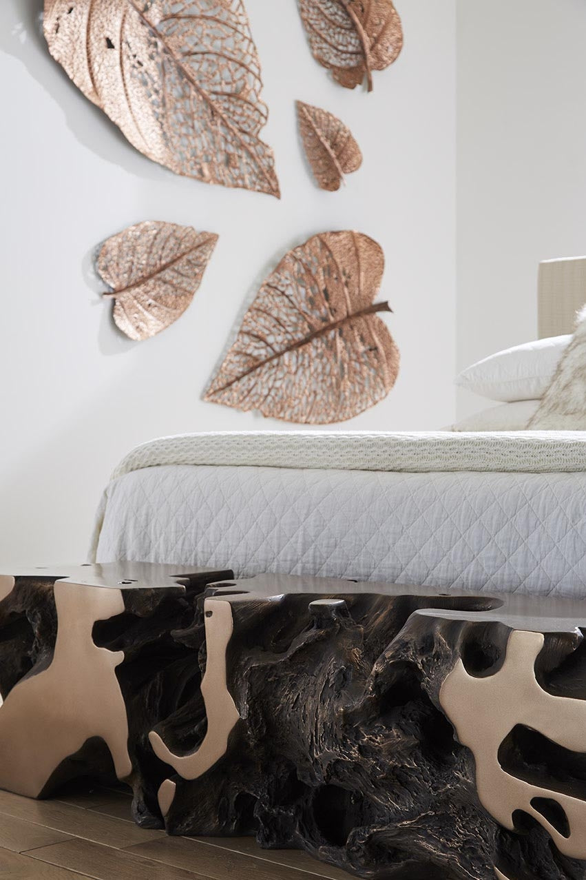 Tavolo da salotto con base a forma di radice in bronzo Beau Cast