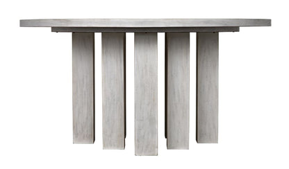 Resistance Round Dining Table