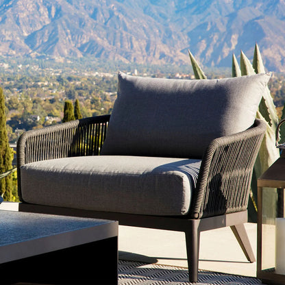 HAMILTON LOUNGE CHAIR