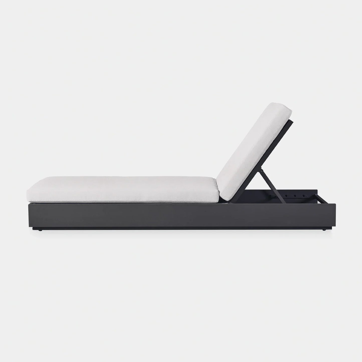 HAYMAN SUN LOUNGE