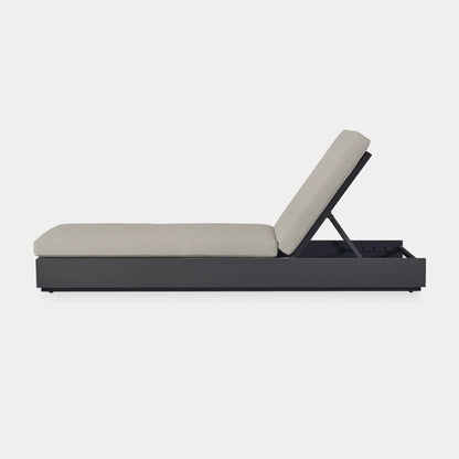 HAYMAN SUN LOUNGE