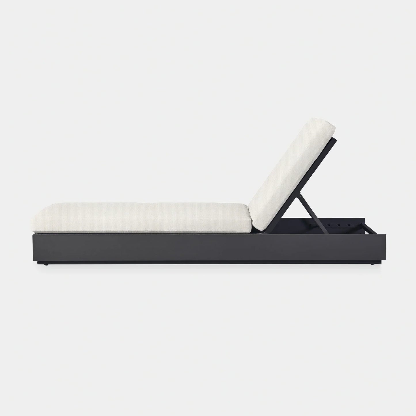 HAYMAN SUN LOUNGE