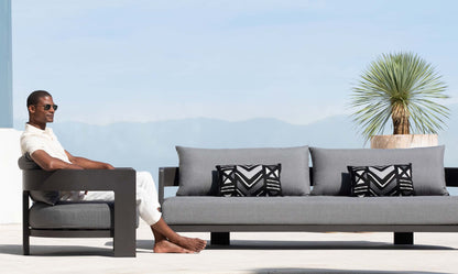 VICTORIA 2 SEAT SOFA