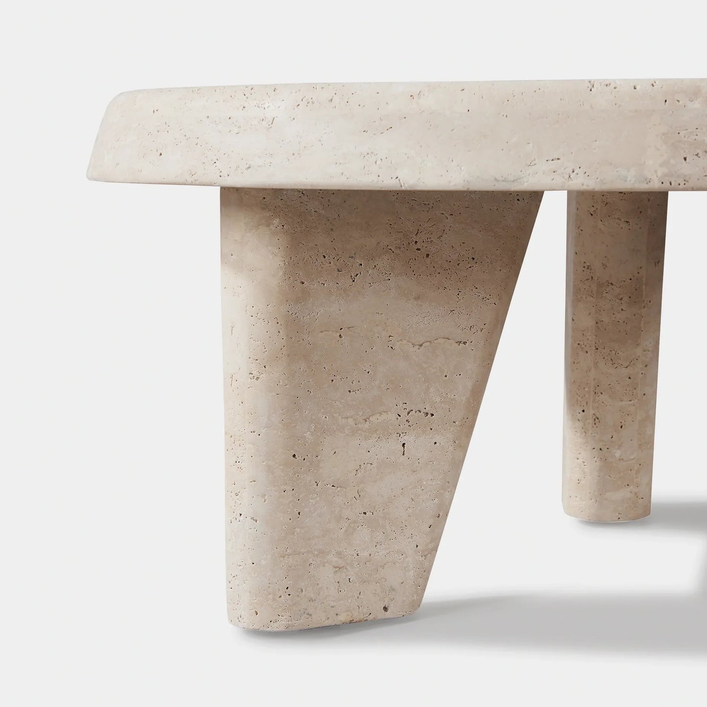 LUCCA ROUND COFFEE TABLE 33