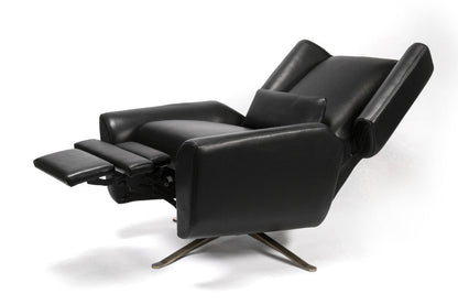 LEIA RE-INVENTED RECLINER