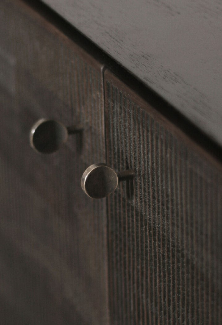 Grooves sideboard