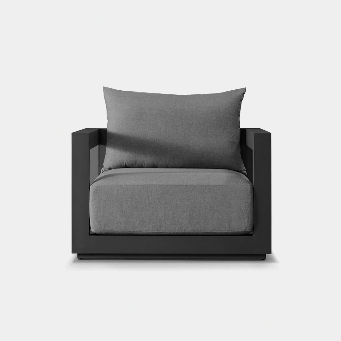 VAUCLUSE LOUNGE CHAIR