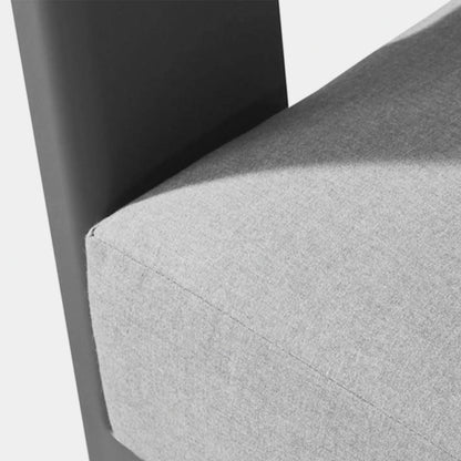 VICTORIA LOUNGE CHAIR