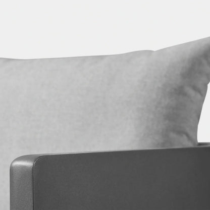 VICTORIA LOUNGE CHAIR