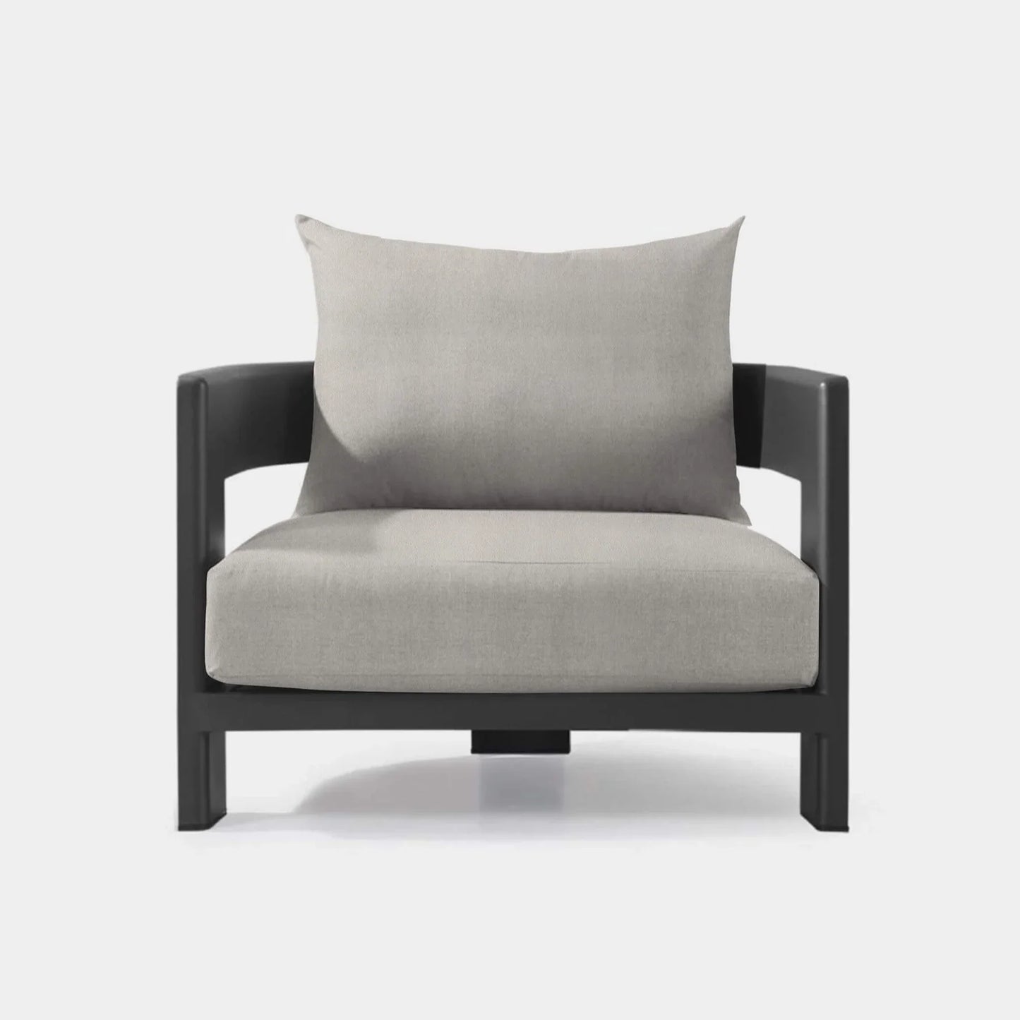 VICTORIA LOUNGE CHAIR