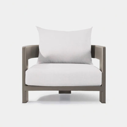 VICTORIA LOUNGE CHAIR