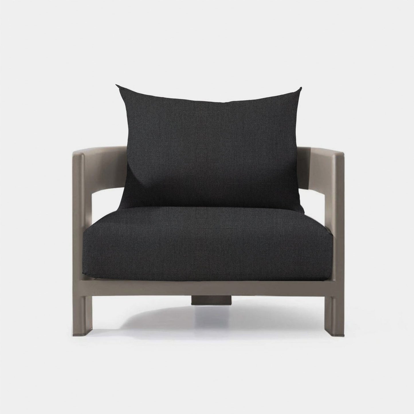 VICTORIA LOUNGE CHAIR