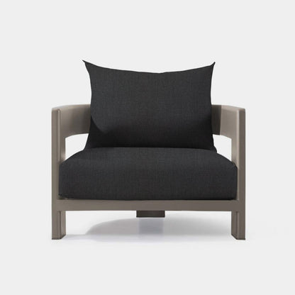 VICTORIA LOUNGE CHAIR