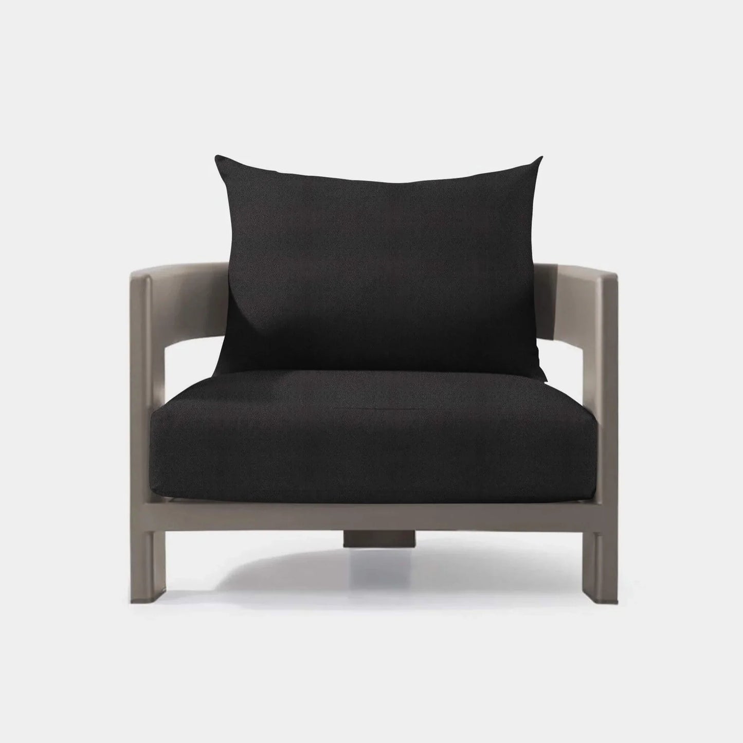 VICTORIA LOUNGE CHAIR