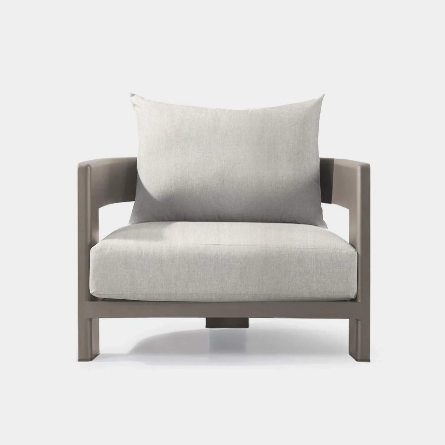 VICTORIA LOUNGE CHAIR