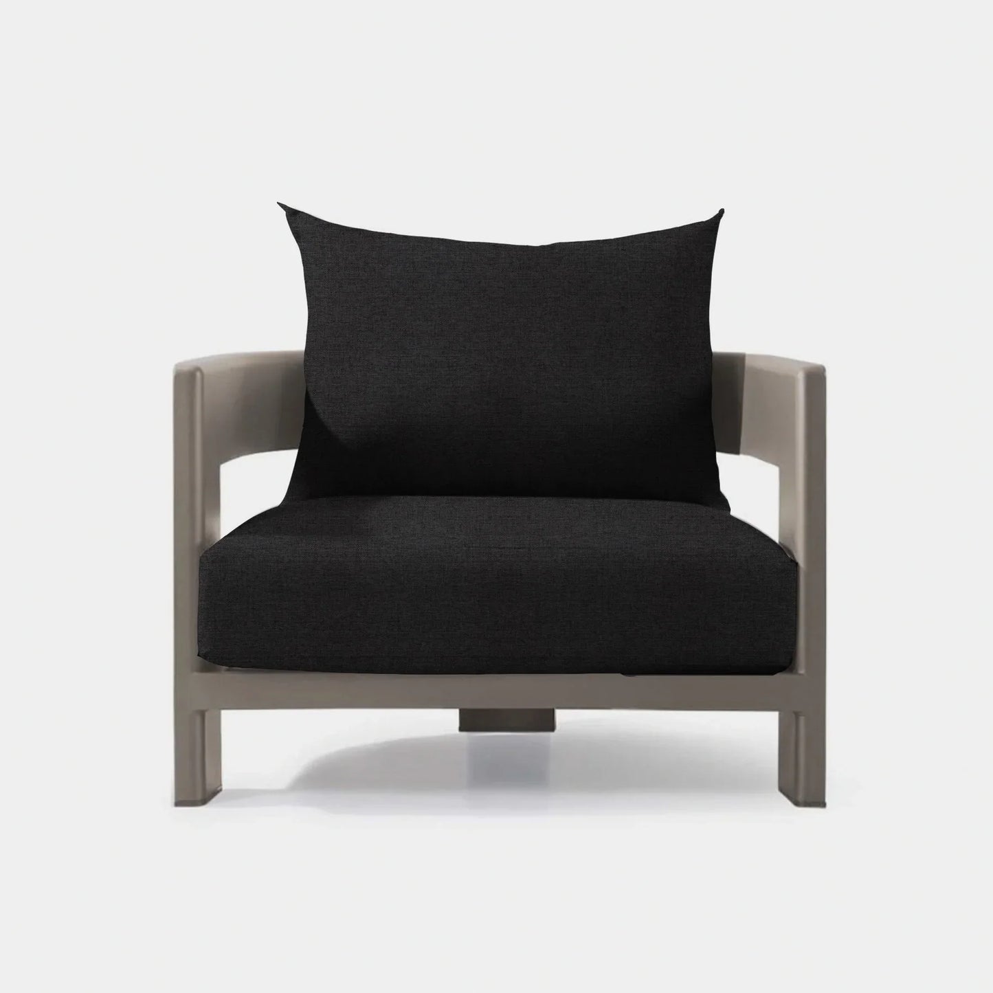 VICTORIA LOUNGE CHAIR