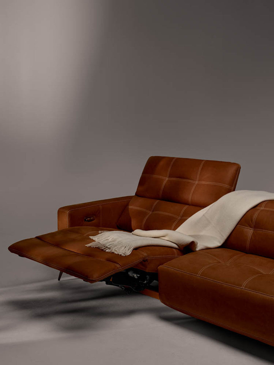 Verona Motion Sofa