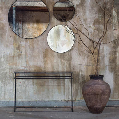 Aged console