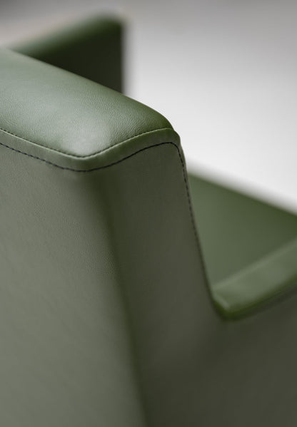 Anne II Barstool