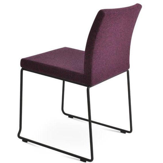 ARIA WIRE STACKABLE CHAIR