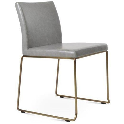 ARIA WIRE STACKABLE CHAIR