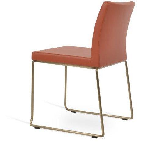 ARIA WIRE STACKABLE CHAIR