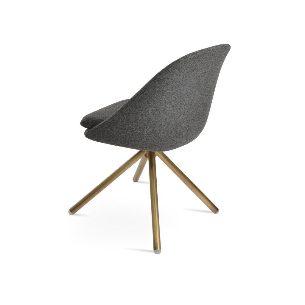 Avanos Stick Swivel Chair