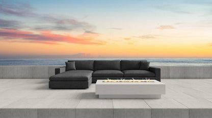 B- Lounge Outdoor sectional By Thomas Dawn